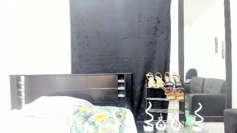 Snapshot of violeta_gracee chatting on June 2026 11:26:01 PM violeta_gracee online show from June 2026 11:26:01 PM