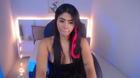 Snapshot of violeta_leon chatting on December 2024 03:58:01 AM Violeta leon online show from December 2024 03:58:01 AM