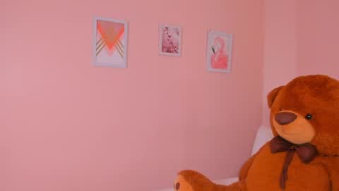 Snapshot of violeta_rodriguez_ chatting on June 2026 06:35:01 PM Violeta Rodriguez online show from June 2026 06:35:01 PM