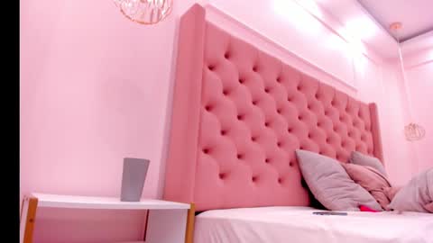 Snapshot of violeta_soracchi_ chatting on March 2025 04:44:02 PM violeta_soracchi_ online show from March 2025 04:44:02 PM