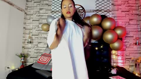 Violeta online show from December 2024 01:05:02 PM