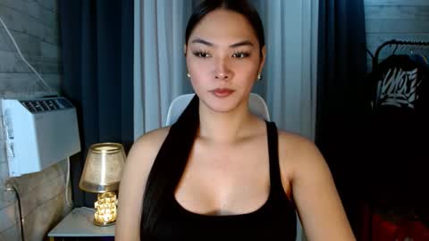 violet online show from October 2025 01:28:02 AM