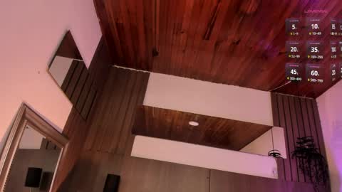 Violet online show from April 2026 12:49:01 PM