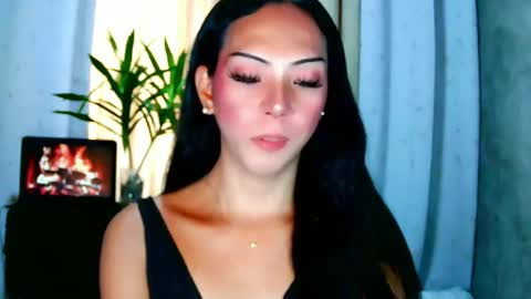 Snapshot of violeterection chatting on April 2026 01:52:02 AM JUVY online show from April 2026 01:52:02 AM