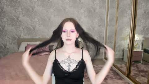 violetharmee online show from March 2026 11:54:02 AM