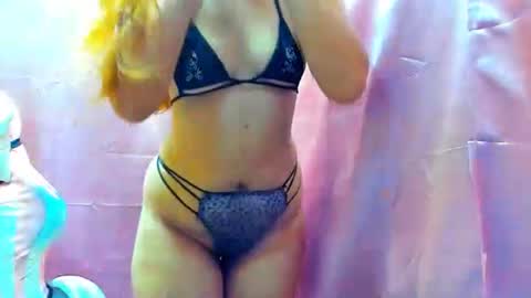 Snapshot of violetlivia chatting on May 2026 09:23:02 PM Livia help get 100 likes online show from May 2026 09:23:02 PM