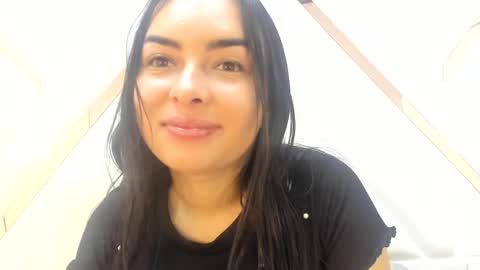 Snapshot of violett_bliss chatting on June 2026 02:56:02 AM violett_bliss online show from June 2026 02:56:02 AM