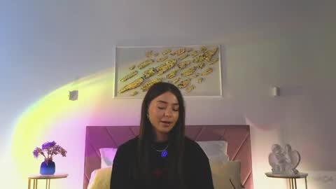 Snapshot of violetta_finch chatting on June 2026 10:41:01 AM violetta_finch online show from June 2026 10:41:01 AM