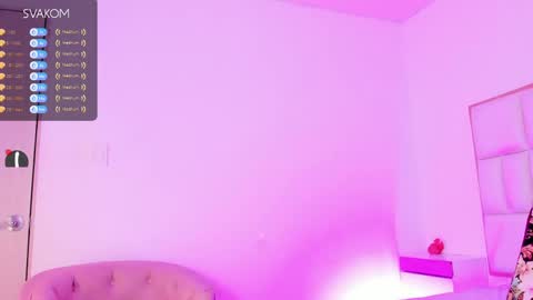 Snapshot of violetta_foxx1 chatting on April 2026 10:25:02 PM violeta online show from April 2026 10:25:02 PM
