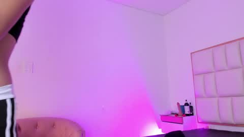 Snapshot of violetta_foxx1 chatting on May 2026 07:55:02 PM violeta online show from May 2026 07:55:02 PM