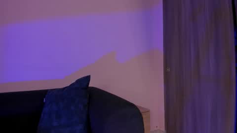 violetta independent model online show from March 2026 05:22:01 AM