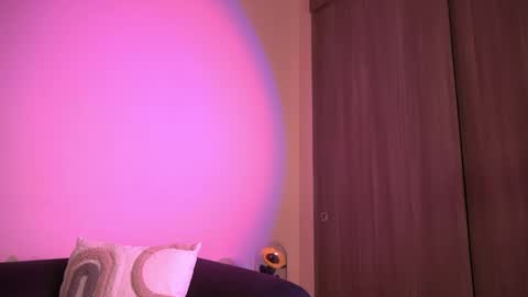 Snapshot of violetta_swift_ chatting on April 2026 03:09:02 AM violetta independent model online show from April 2026 03:09:02 AM