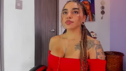 Snapshot of violettaa__ chatting on March 2026 08:59:02 PM Violetta online show from March 2026 08:59:02 PM