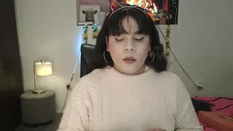 Snapshot of violettacam69 chatting on January 2025 02:23:01 AM violettacam69 online show from January 2025 02:23:01 AM