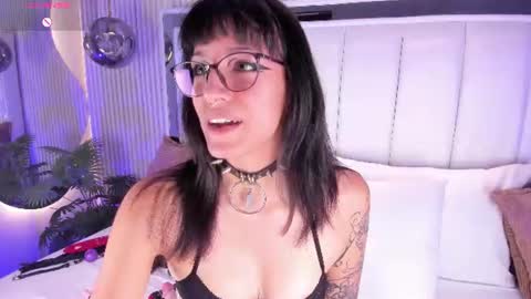 violettacolinss online show from July 2026 11:48:01 AM