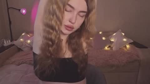 ViolettaOtis online show from February 2026 01:27:01 PM