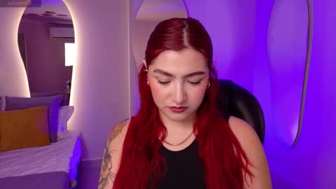 Violett Castel online show from November 2025 07:25:02 PM