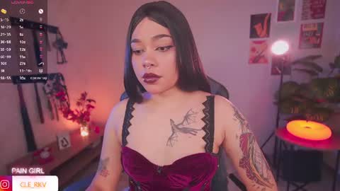 Snapshot of violette_clerk1 chatting on July 2026 07:27:01 PM JULIE UWU online show from July 2026 07:27:01 PM