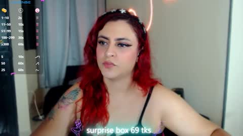 Snapshot of violettelynn_ chatting on March 2026 09:27:01 AM Violetta Morningstar online show from March 2026 09:27:01 AM