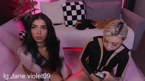 Violet online show from October 2025 01:39:01 AM