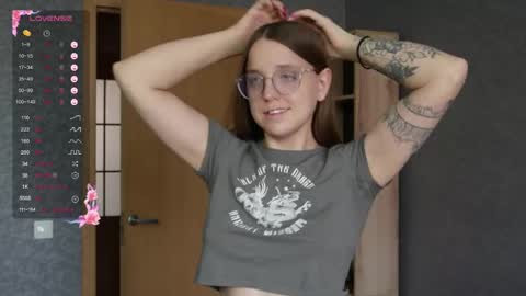 Snapshot of violetwin chatting on May 2026 10:32:01 AM Violet online show from May 2026 10:32:01 AM