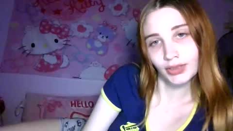 violetxblossoms online show from December 2025 03:25:02 AM