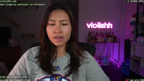 Snapshot of violishh chatting on February 2025 02:50:02 AM follow me on twitter violishh and ig violishh online show from February 2025 02:50:02 AM