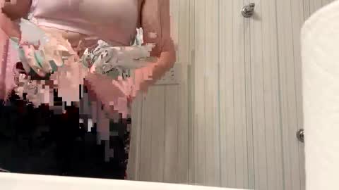 viper24254 online show from November 2025 04:31:02 PM