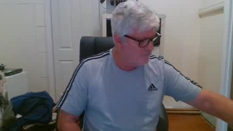 Snapshot of viper654321 chatting on January 2025 06:42:01 AM viper654321 online show from January 2025 06:42:01 AM