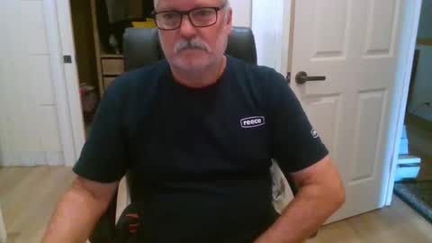 Snapshot of viper654321 chatting on February 2026 11:23:01 PM viper654321 online show from February 2026 11:23:01 PM