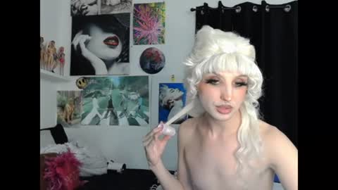 Snapshot of viperthedoll chatting on June 2026 02:54:02 AM Viper online show from June 2026 02:54:02 AM
