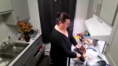 priscilla online show from April 2026 12:16:02 AM