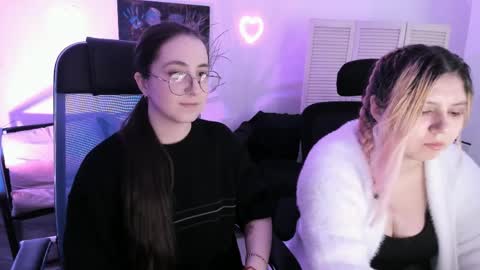 your love online show from April 2026 08:40:01 PM