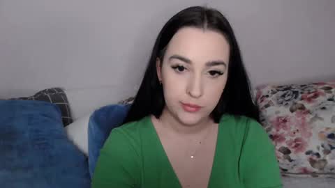 Vitalina online show from December 2024 04:17:01 PM