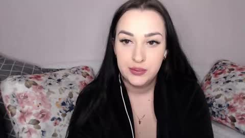 Vitalina online show from December 2024 12:37:01 PM