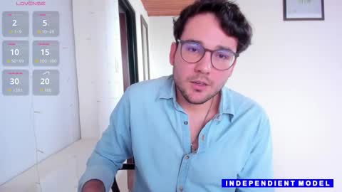 Snapshot of vito_ferrero chatting on February 2026 04:46:02 PM Vito Ferrer online show from February 2026 04:46:02 PM