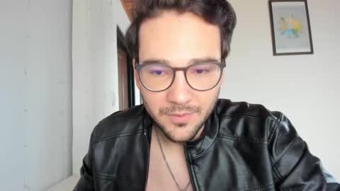 Snapshot of vito_ferrero chatting on February 2026 12:31:01 PM Vito Ferrer online show from February 2026 12:31:01 PM