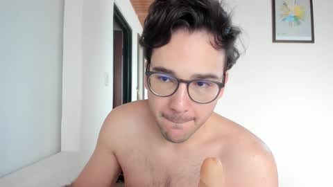 Snapshot of vito_ferrero chatting on February 2026 12:17:02 PM Vito Ferrer online show from February 2026 12:17:02 PM