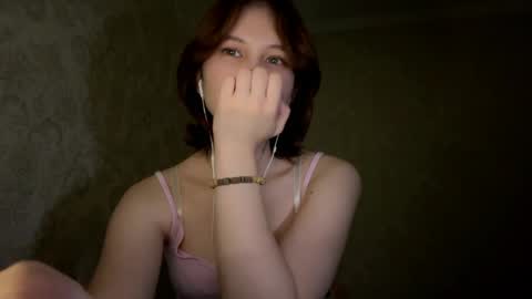 Snapshot of vivatrude chatting on May 2026 03:28:01 PM Sonya online show from May 2026 03:28:01 PM