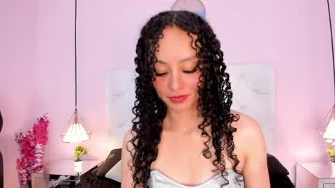 Snapshot of vivi_gh1 chatting on May 2026 04:07:02 AM Vivi online show from May 2026 04:07:02 AM