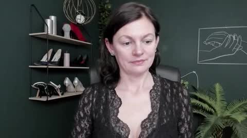 Vivian online show from March 2026 07:38:01 AM