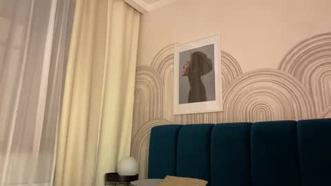 Vivian Evans online show from February 2026 02:37:01 AM