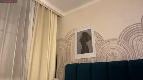 Vivian Evans online show from March 2026 12:59:01 AM