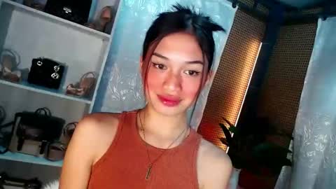 Vivian online show from January 2025 05:06:01 PM