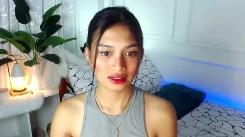 Vivian online show from February 2025 01:41:02 AM