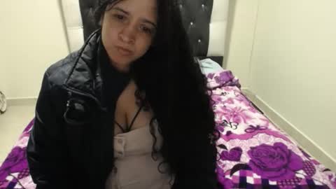 Snapshot of vivian_walt_ chatting on June 2026 05:12:01 AM melissa online show from June 2026 05:12:01 AM