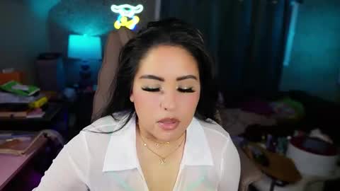 Vivi online show from April 2026 05:00:02 AM