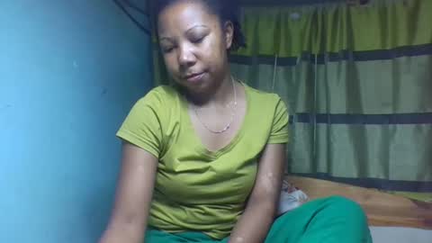 viviane0812 online show from November 2025 10:10:01 PM