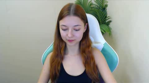 Vivien online show from December 2024 03:22:02 PM