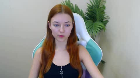 Vivien online show from January 2025 12:34:02 AM